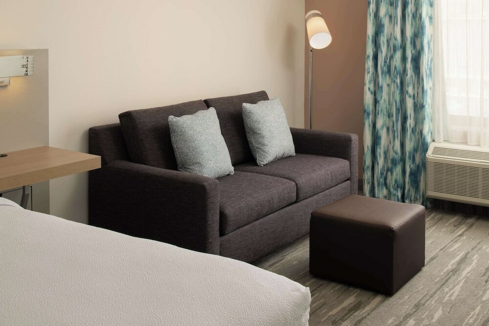 Фото Holiday Inn Express Hotel & Suites Tacoma Downtown, an Ihg Hotel