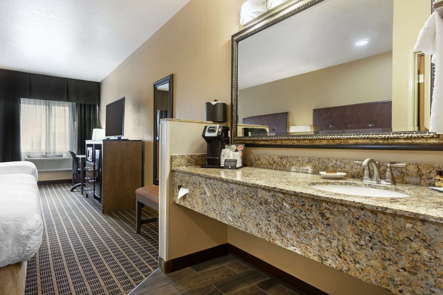 Фото Best Western Plus Yakima Hotel