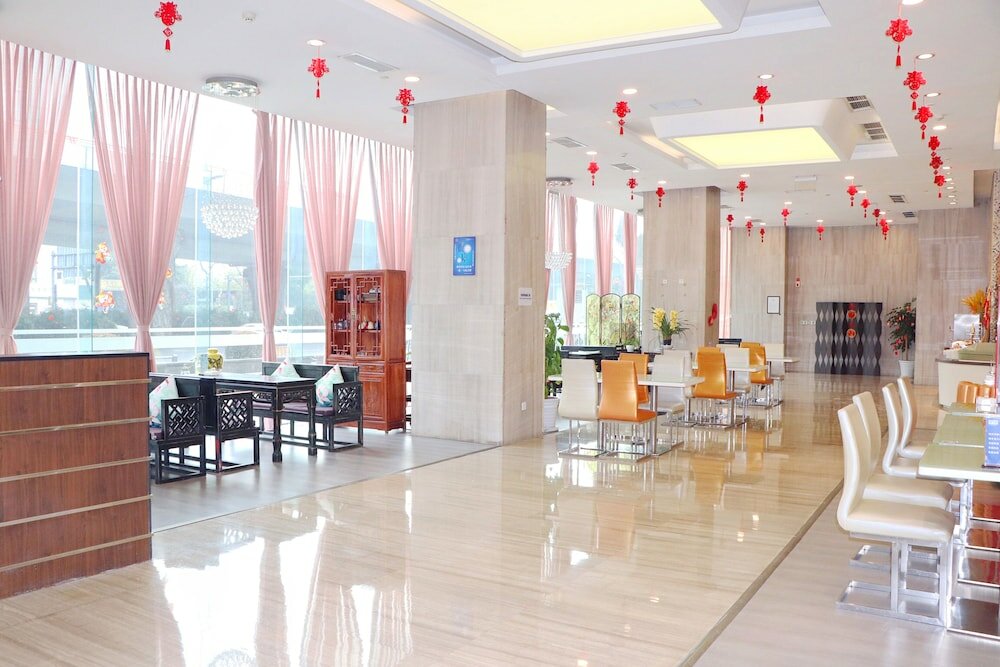 Фото Holiday Inn Express Chengdu Wuhou, an Ihg Hotel