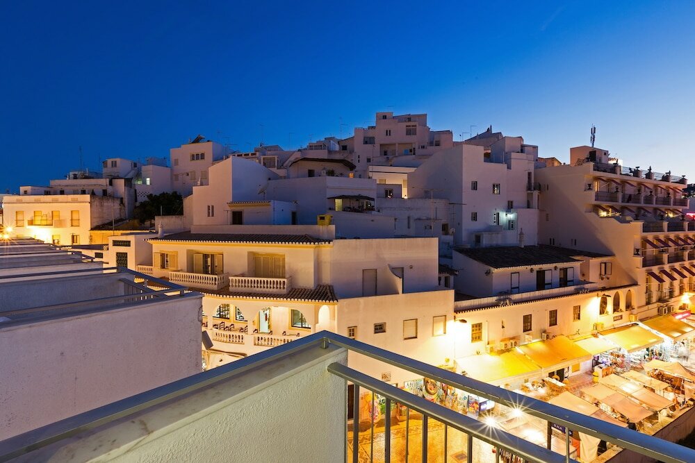 Фото Hotel Baltum