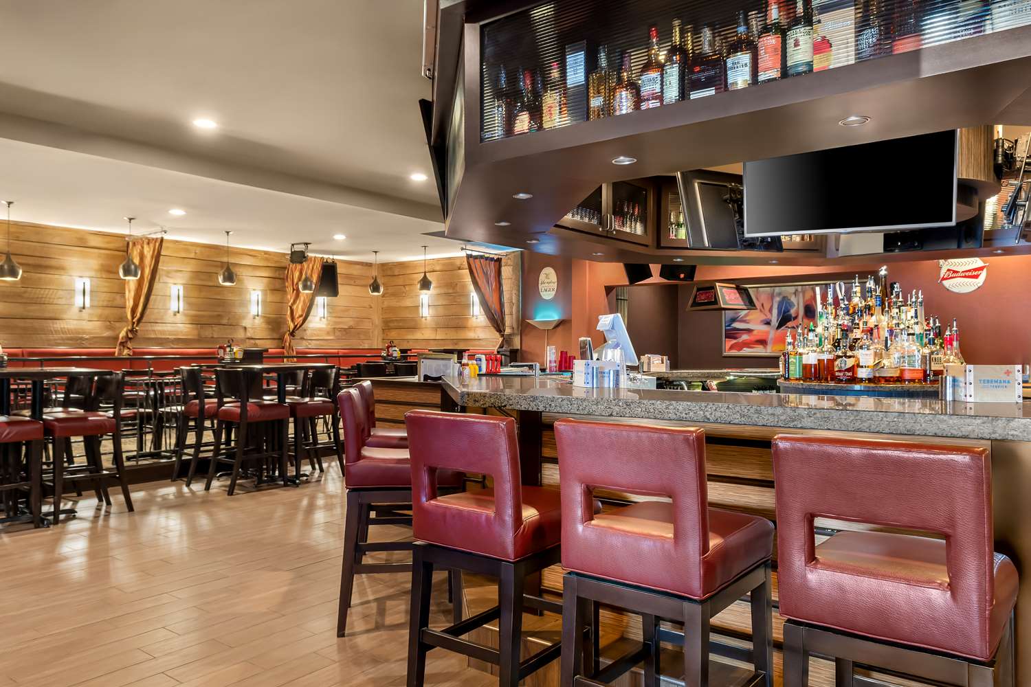 Фото Best Western Newport Inn