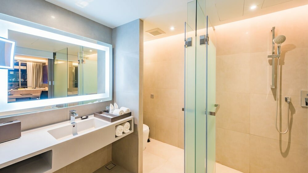 Фото Oceanfront Beach Resort