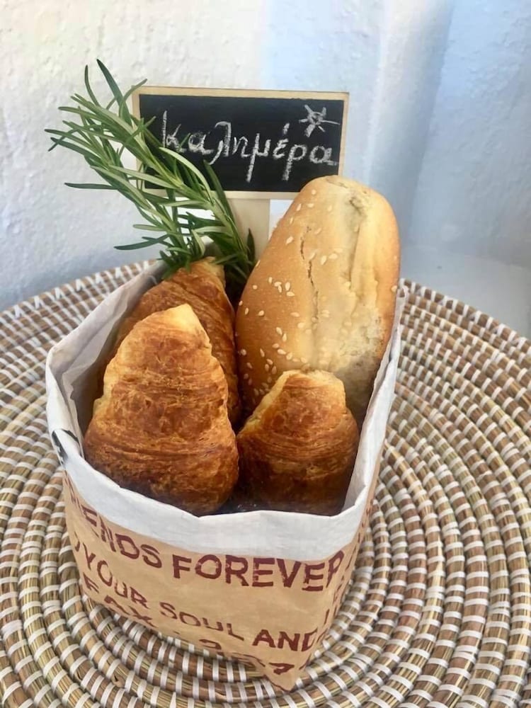 Фото Floria Suites