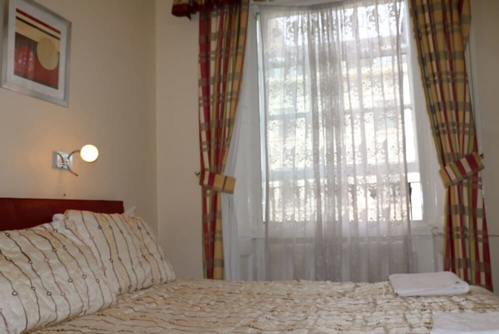 Фото Barry House