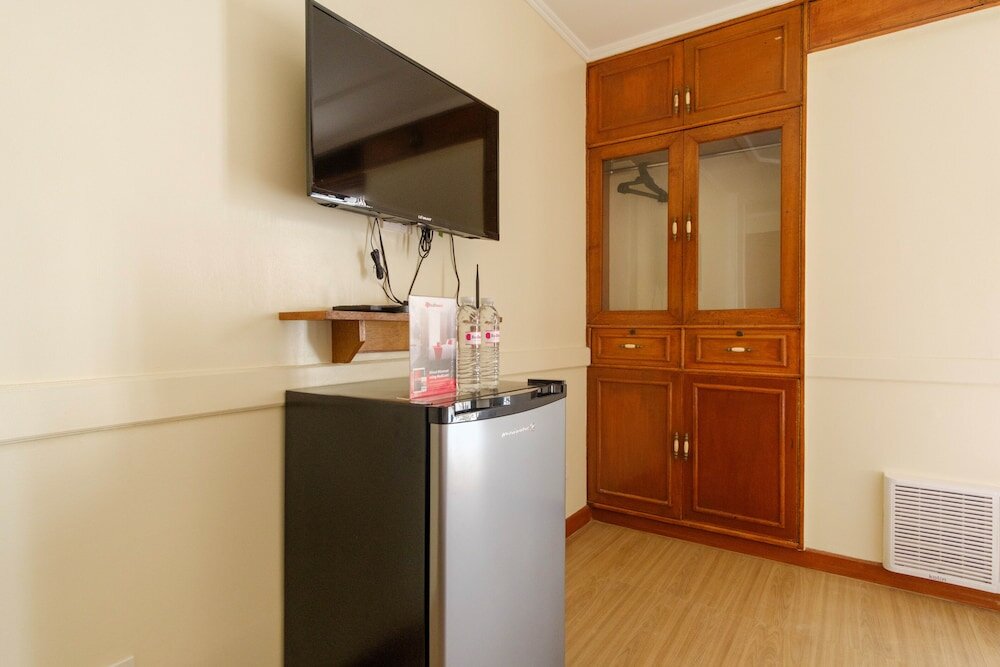 Фото RedDoorz Plus near Johnson and Johnson Paranaque