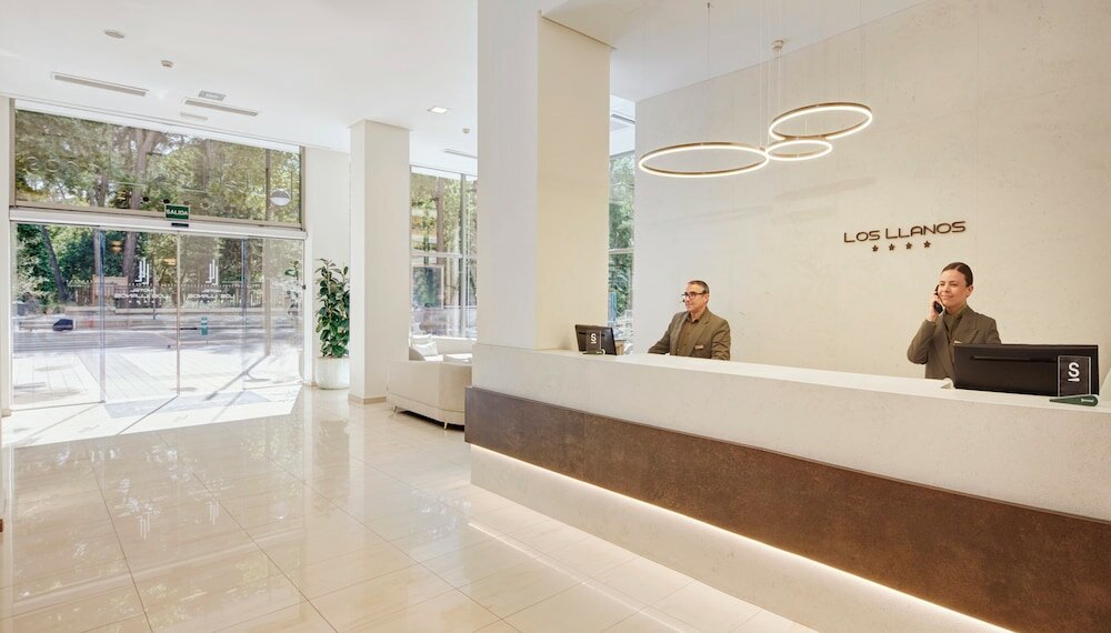 Фото Hotel Sercotel Los Llanos