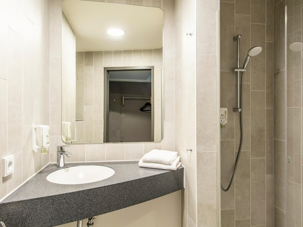 Фото B&b Hotel München City-West