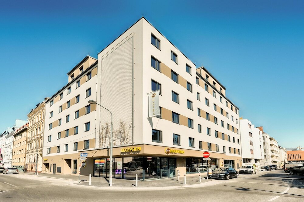 Фото B&b Hotel Wien-Stadthalle