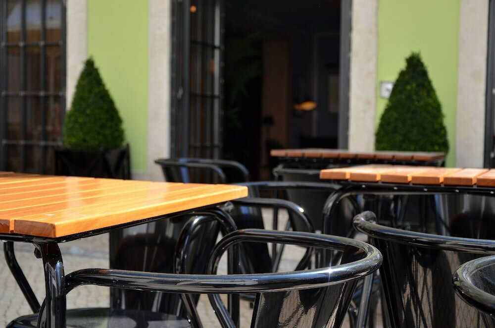 Фото Brown's Central Hotel