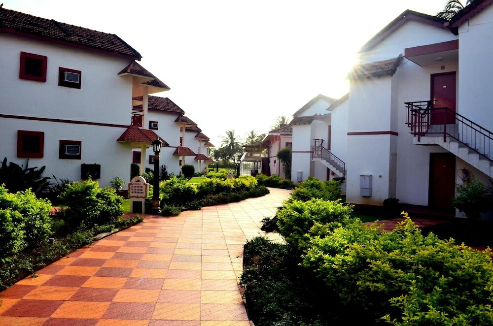 Фото Nanu Beach Resort &Spa Betalbatim