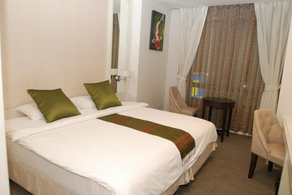 Фото Aphrodite Inn Bangkok