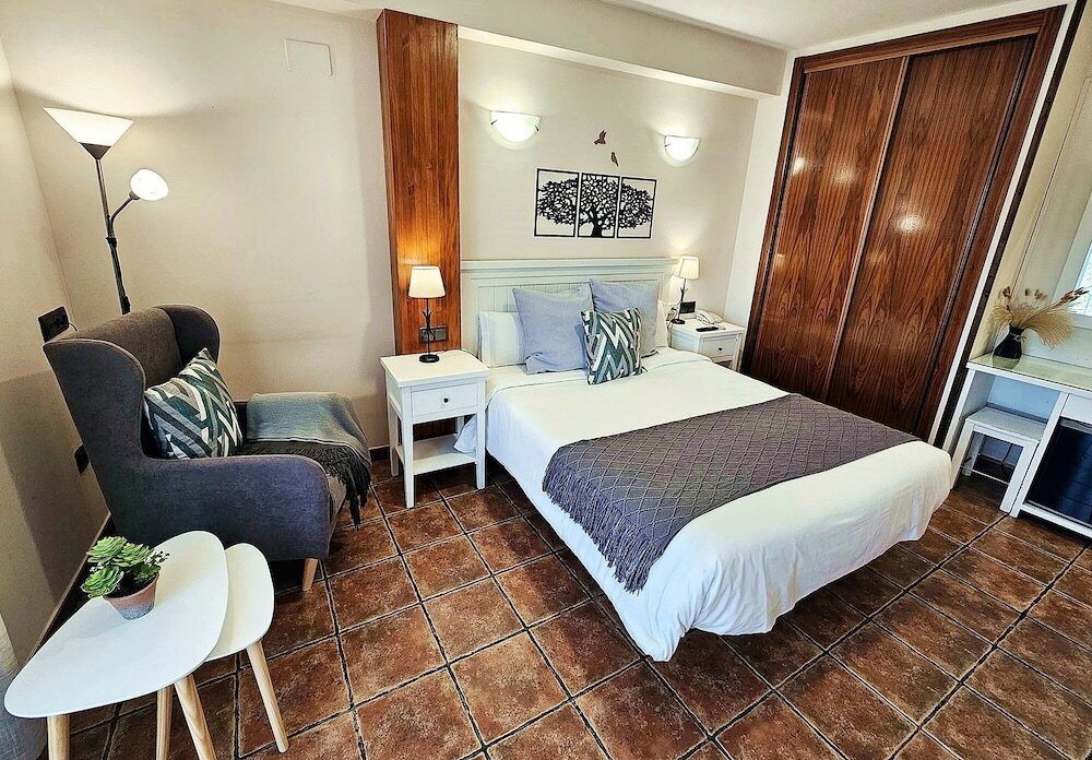 Фото Hotel Medina de Toledo