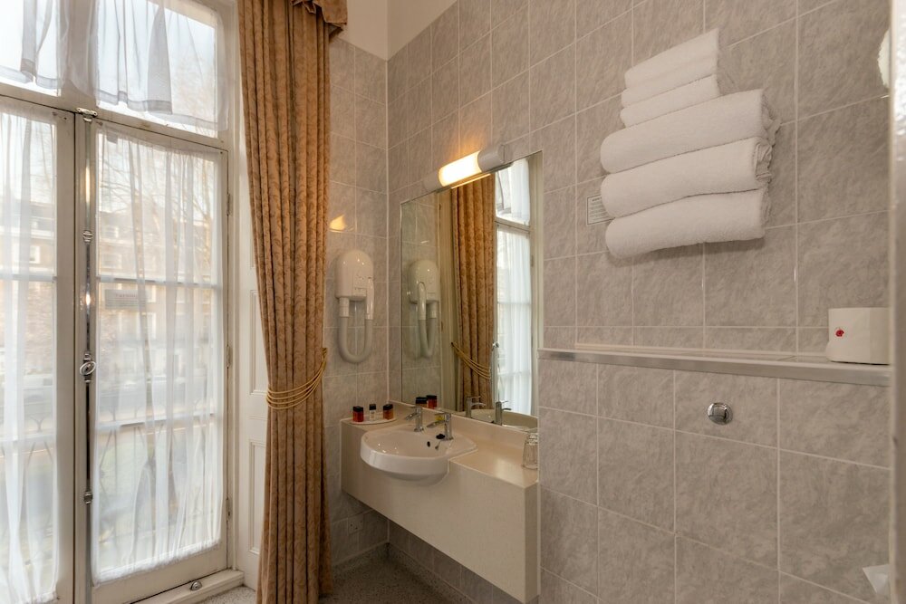 Фото The Darlington Hyde Park