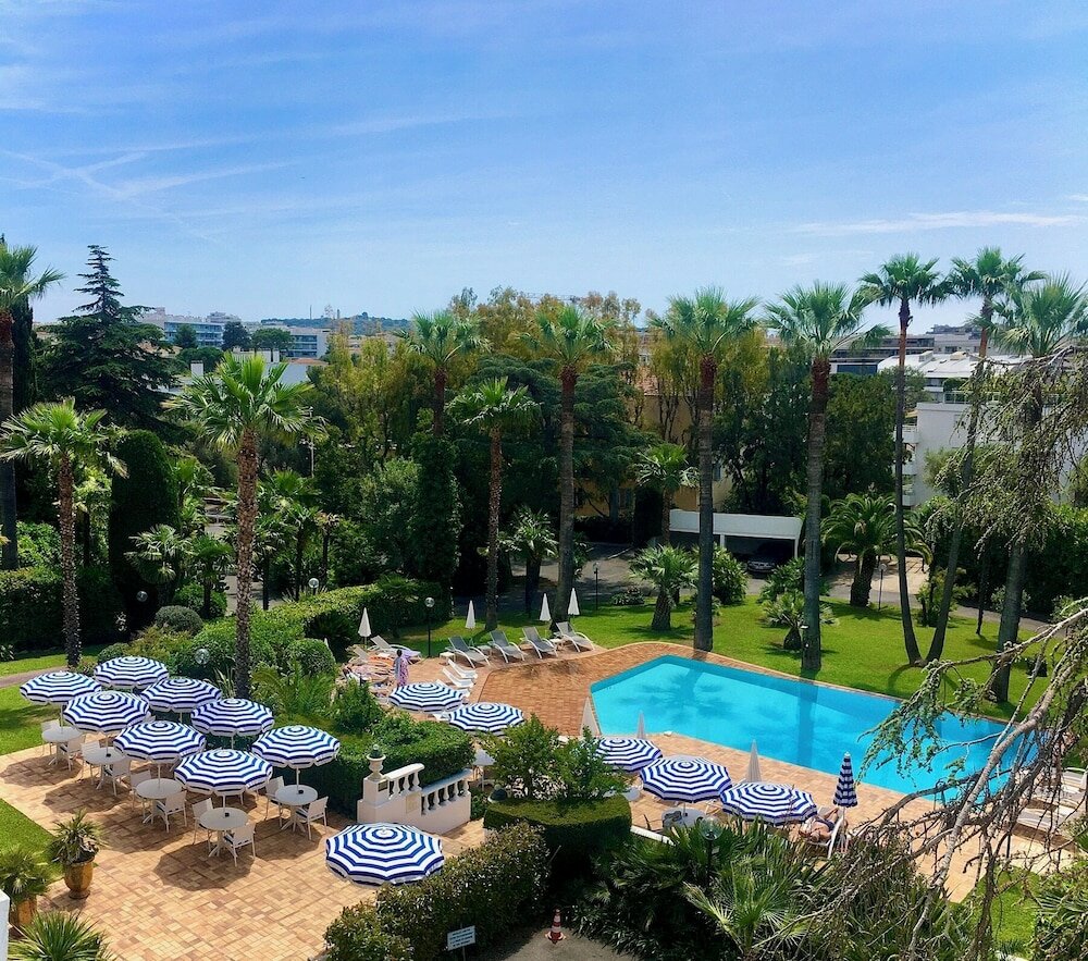 Фото Hotel des Mimosas