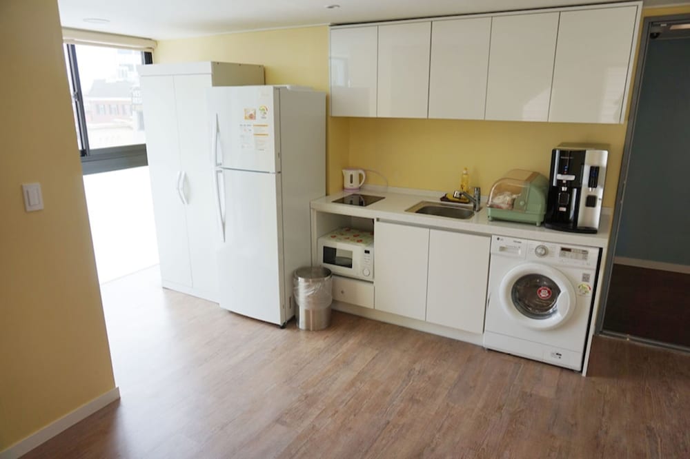 Фото Myeongdong Mom House