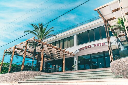 Внешний вид отеля Morfeas Hotel в Муниципальной единице Левкиммейоне, фото 2