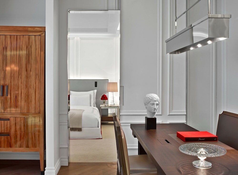 Фото Baccarat Hotel and Residences New York