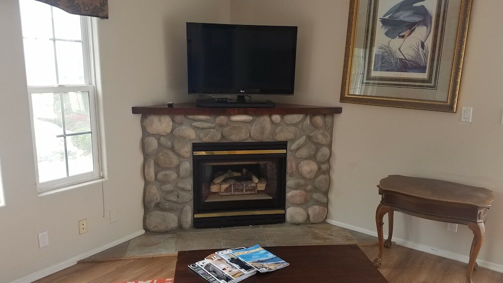 Фото Malibu Country Inn