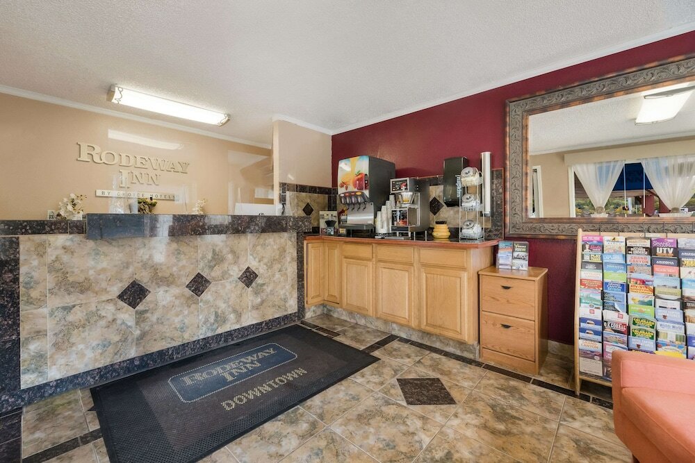 Фото Rodeway Inn Flagstaff - Downtown