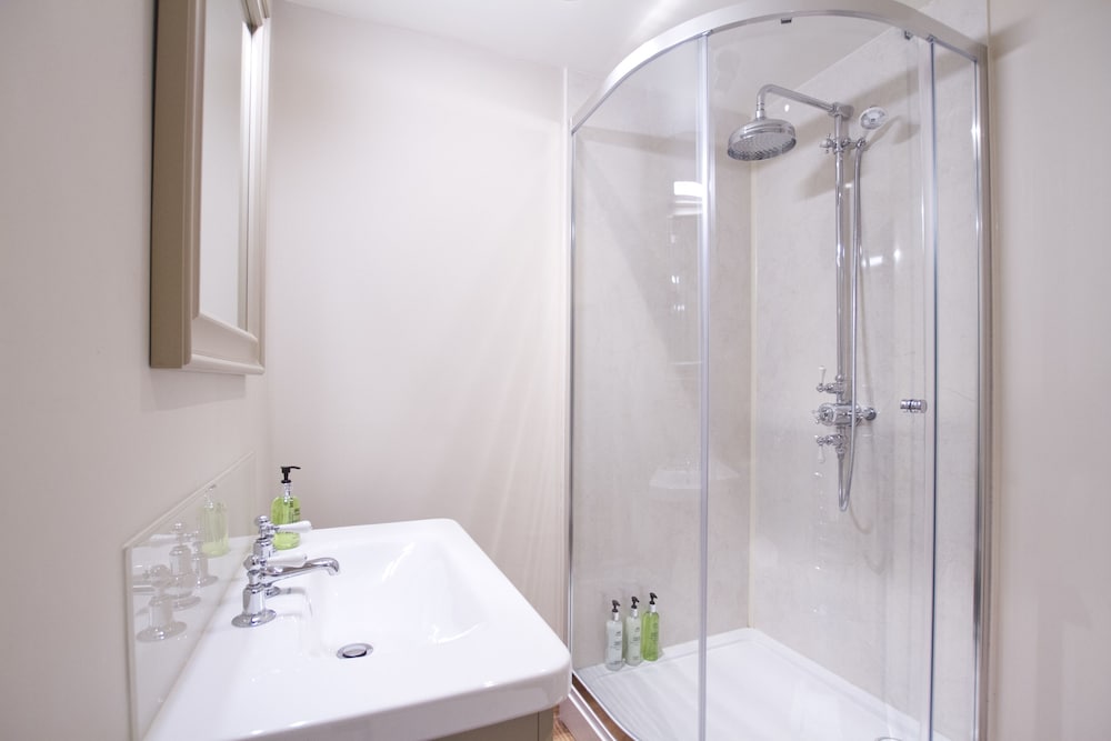 Фото The Chapter House