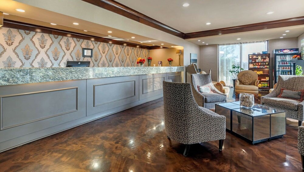 Фото Magnuson Grand Hotel & Conference Center Tyler