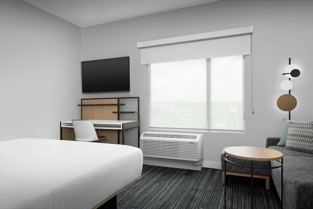 Фото TownePlace Suites Jacksonville Airport