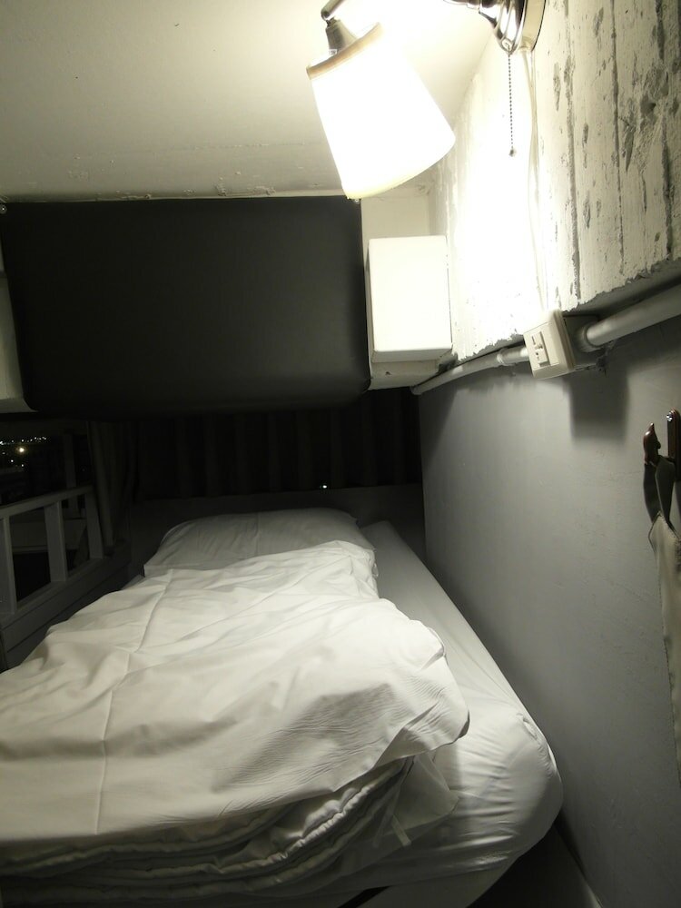 Фото Mr Lobster's Secret Den Design Hostel