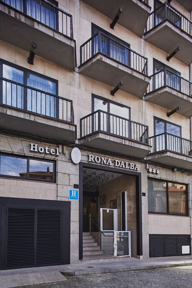 Фото Hotel Silken Rona Dalba