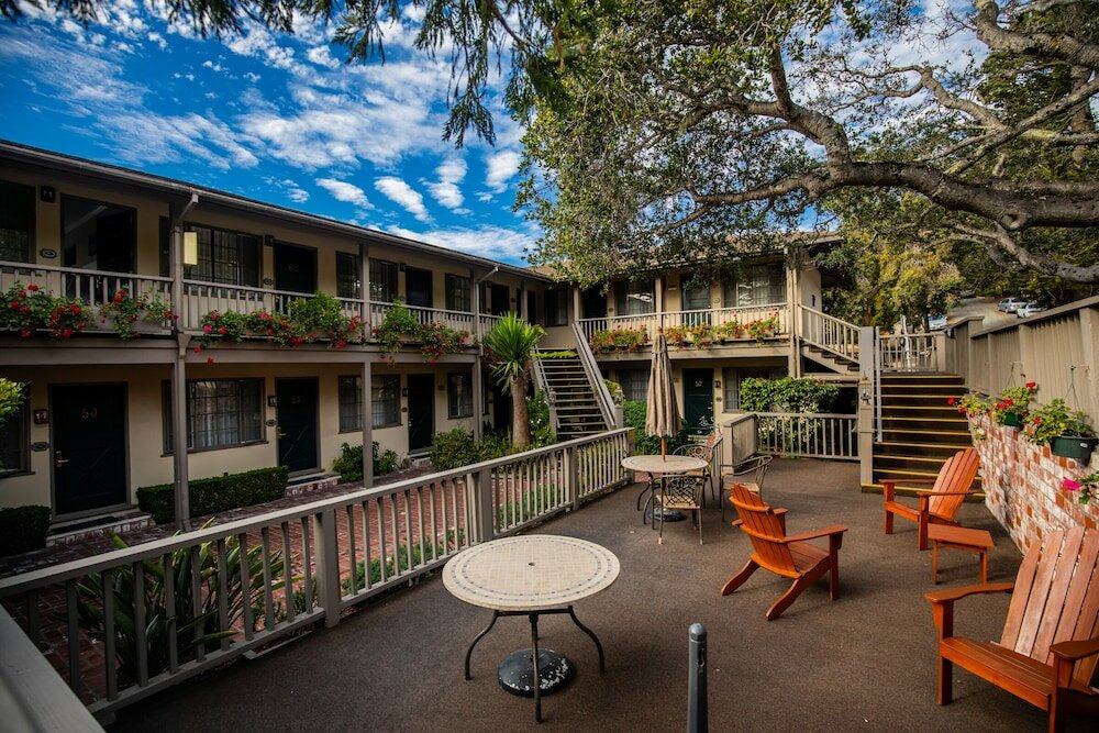 Фото Comfort Inn Carmel by The Sea