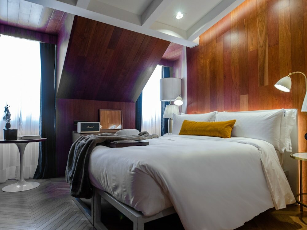 Фото Browns Avenue Hotel