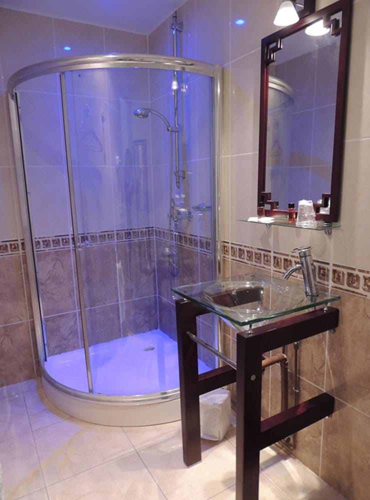 Фото Hôtel Le Home Saint Louis