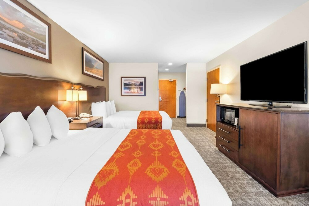 Фото Best Western Rocky Mountain Lodge