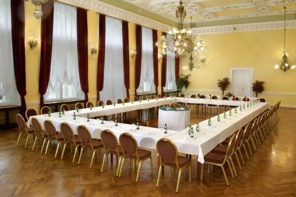 Фото Danubius Health SPA Resort Centralni Lazne