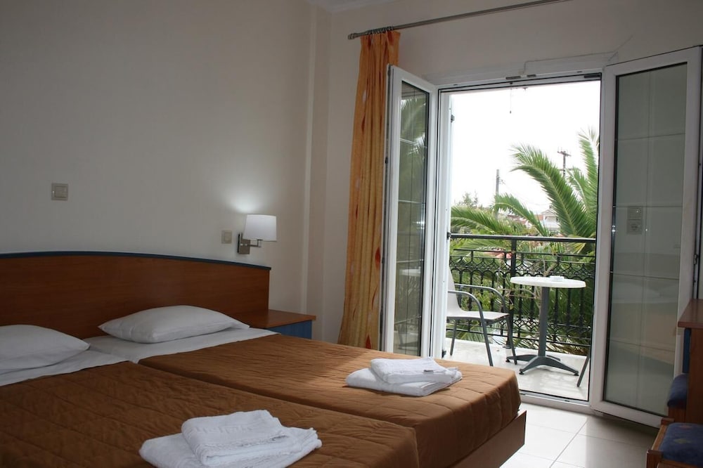 Фото Hotel Metaxa