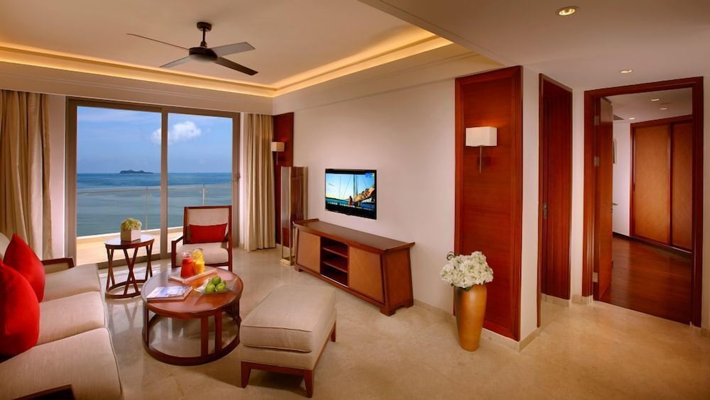 Фото Sanya Seacube Holiday Hotel