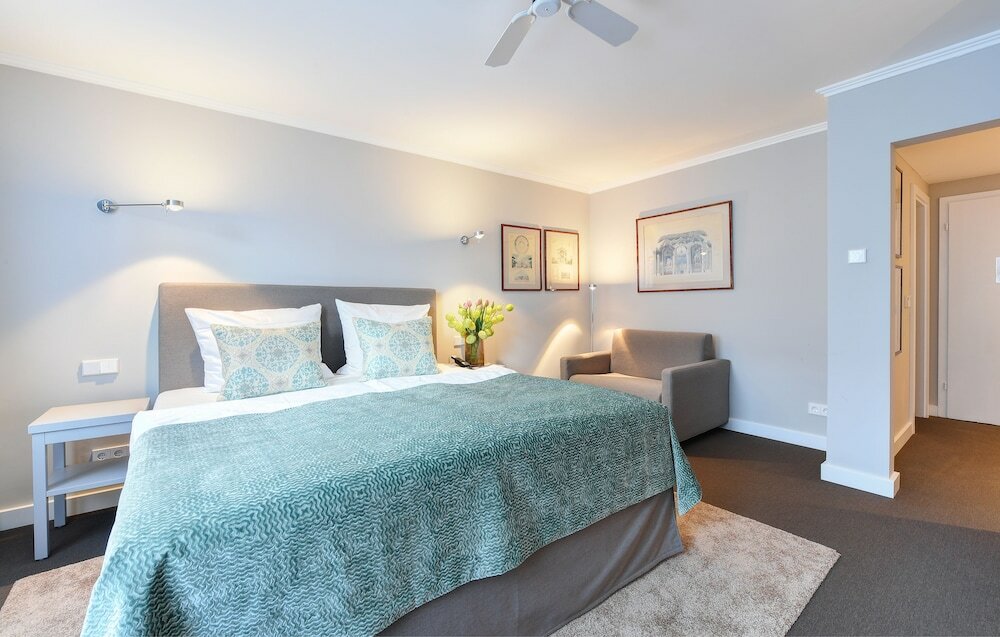 Фото Admiral Hotel