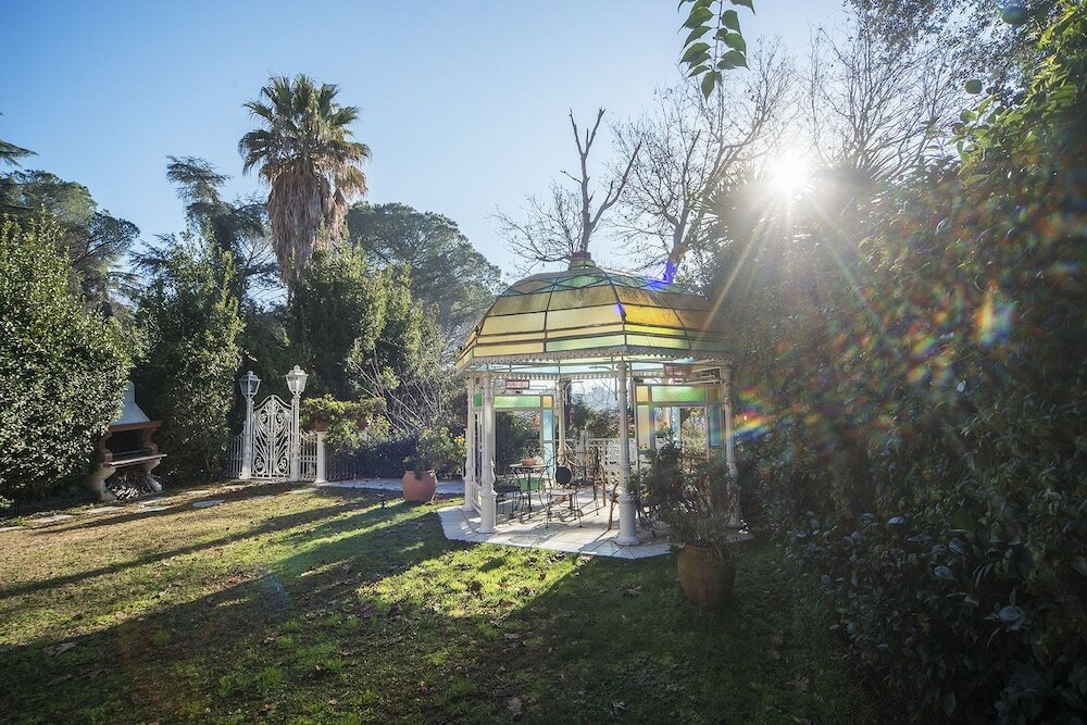 Фото Casale dell'Insugherata B&b Roma