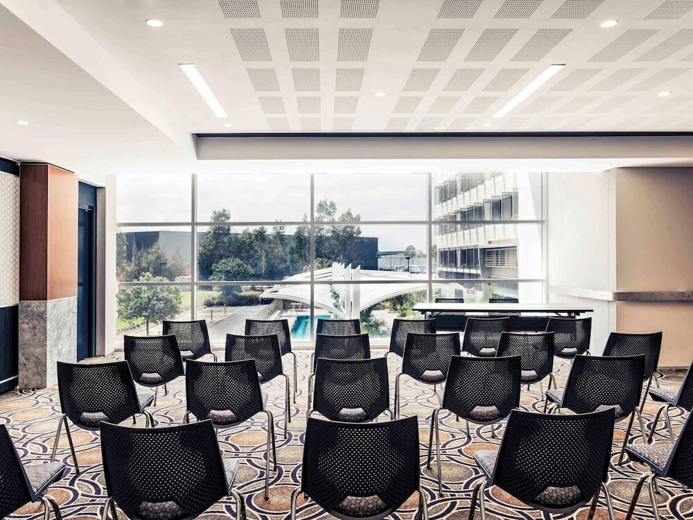 Фото Mercure Sydney Liverpool