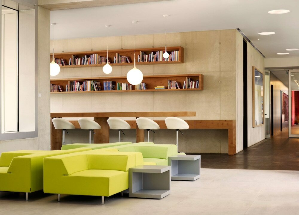 Фото Art'otel Cologne, part of Radisson Hotel Group