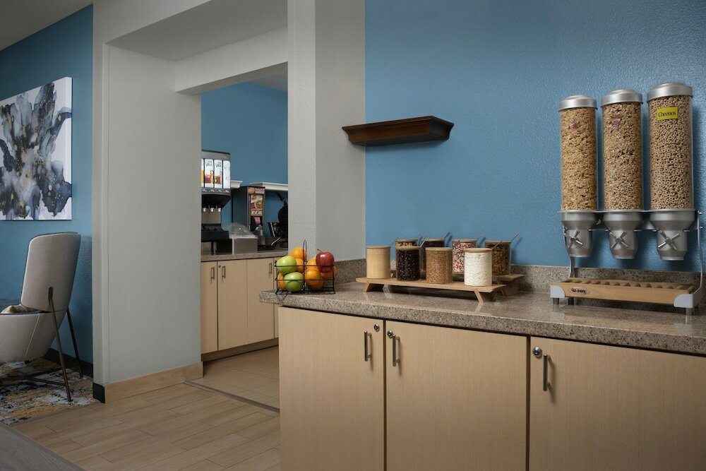 Фото TownePlace Suites Dallas DeSoto