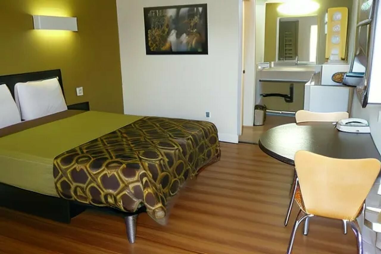 Фото Rodeway Inn Downtown Hanford