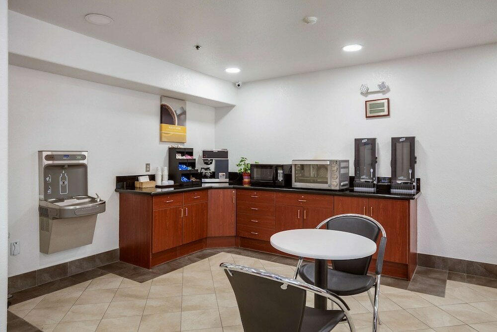 Фото Motel 6 Dixon, Ca