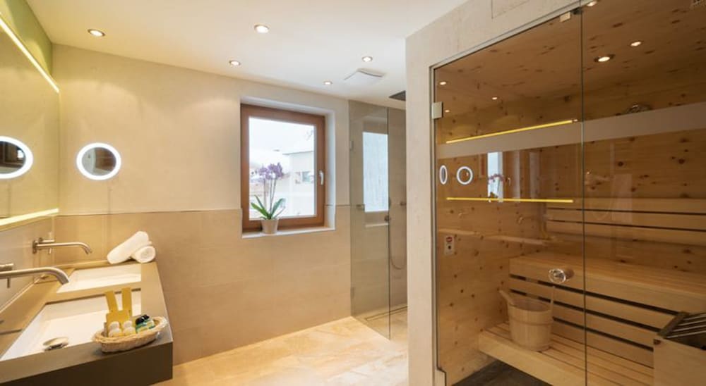 Фото Alpinhotel Berghaus