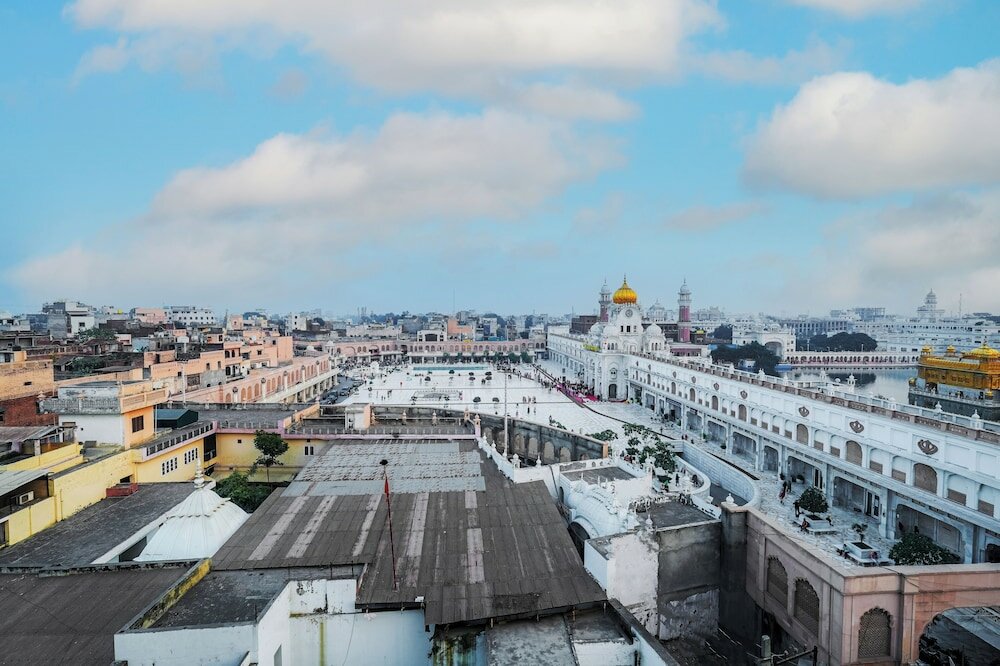 Фото 182360715192