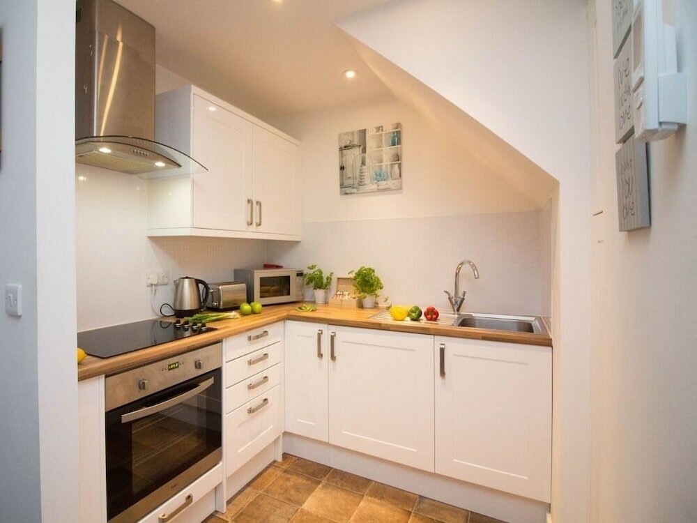 Фото Beddoe Apartments