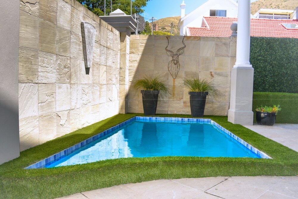 Фото 4 on Varneys Guest House