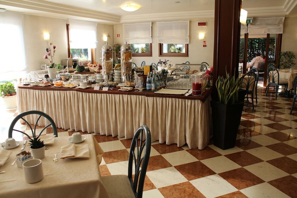 Фото Hotel Alla Torre