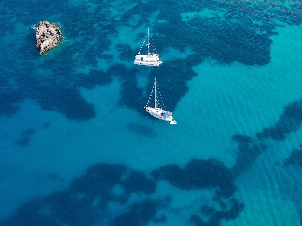 Фото Akrotiri Beach