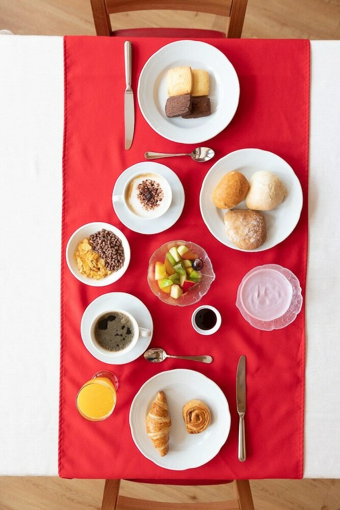 Фото Hotel Flora