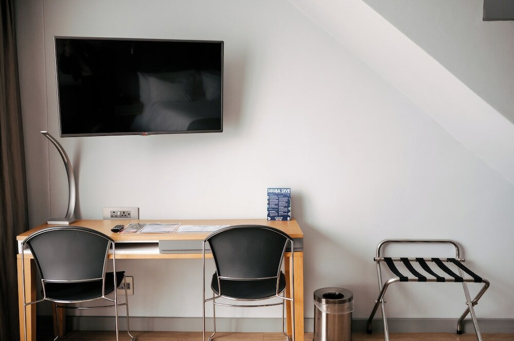 Фото Krystal Beach Hotel